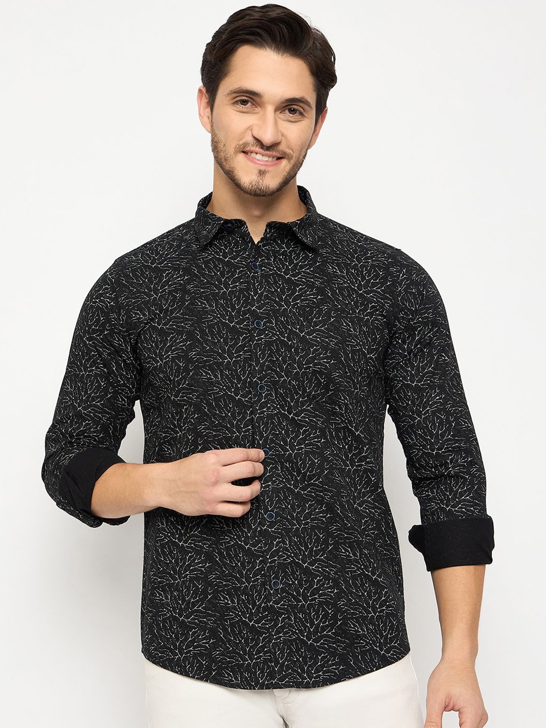 

Duke Men Abstract Printed Spread Collar Casual Shirt, Black