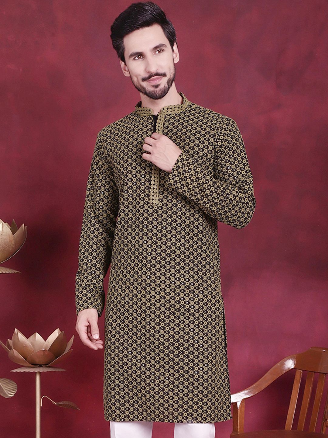 

Jompers Geometric Embroidered Thread Work Floral Kurta, Black
