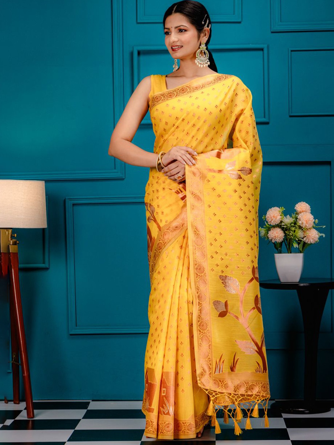 

MIMOSA Woven Design Zari Banarasi Saree, Gold