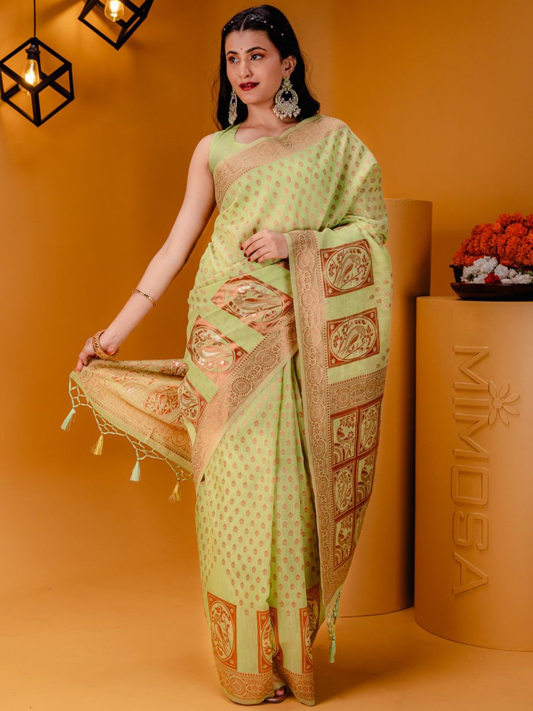 

MIMOSA Woven Design Zari Banarasi Saree, Lime green