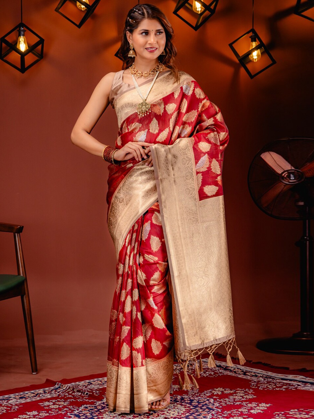 

MIMOSA Floral Zari Kanjeevaram Saree, Maroon