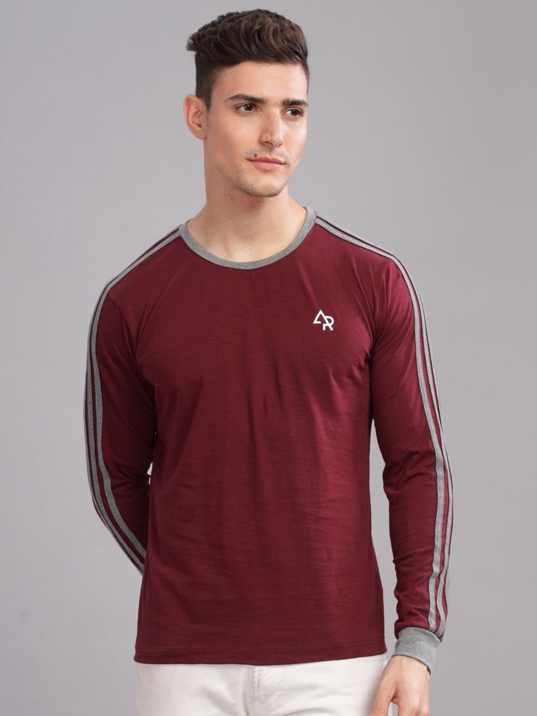 

ADRO Men Solid Round Neck T-shirt, Maroon