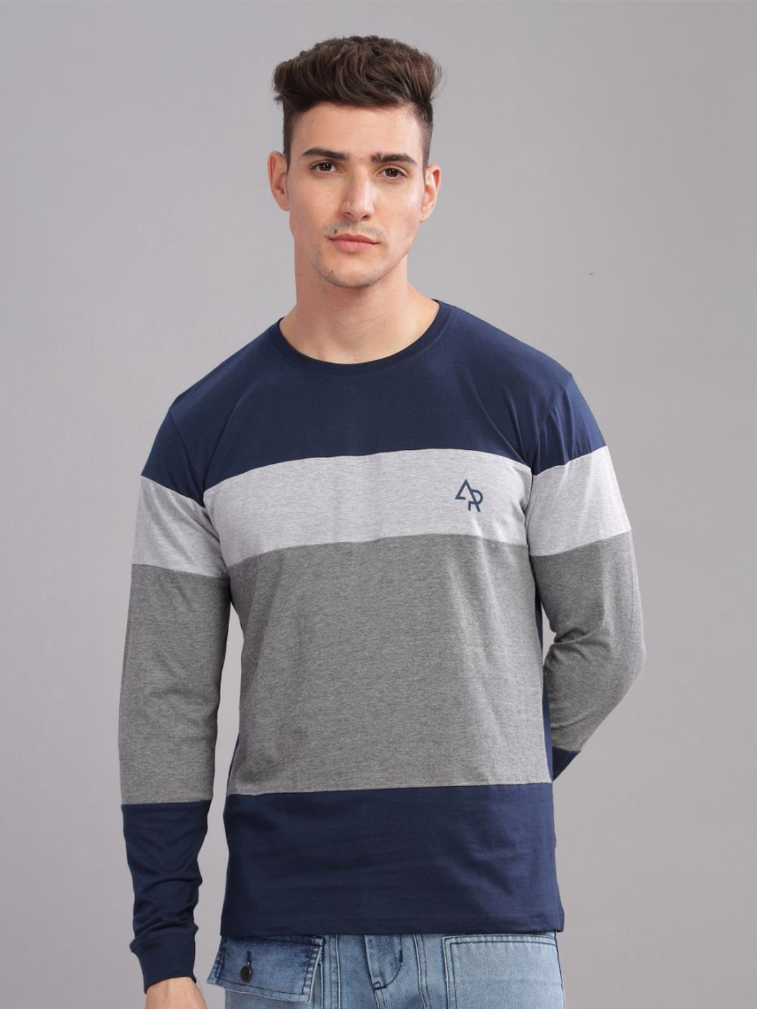 

ADRO Men Colourblocked Round Neck T-shirt, Navy blue