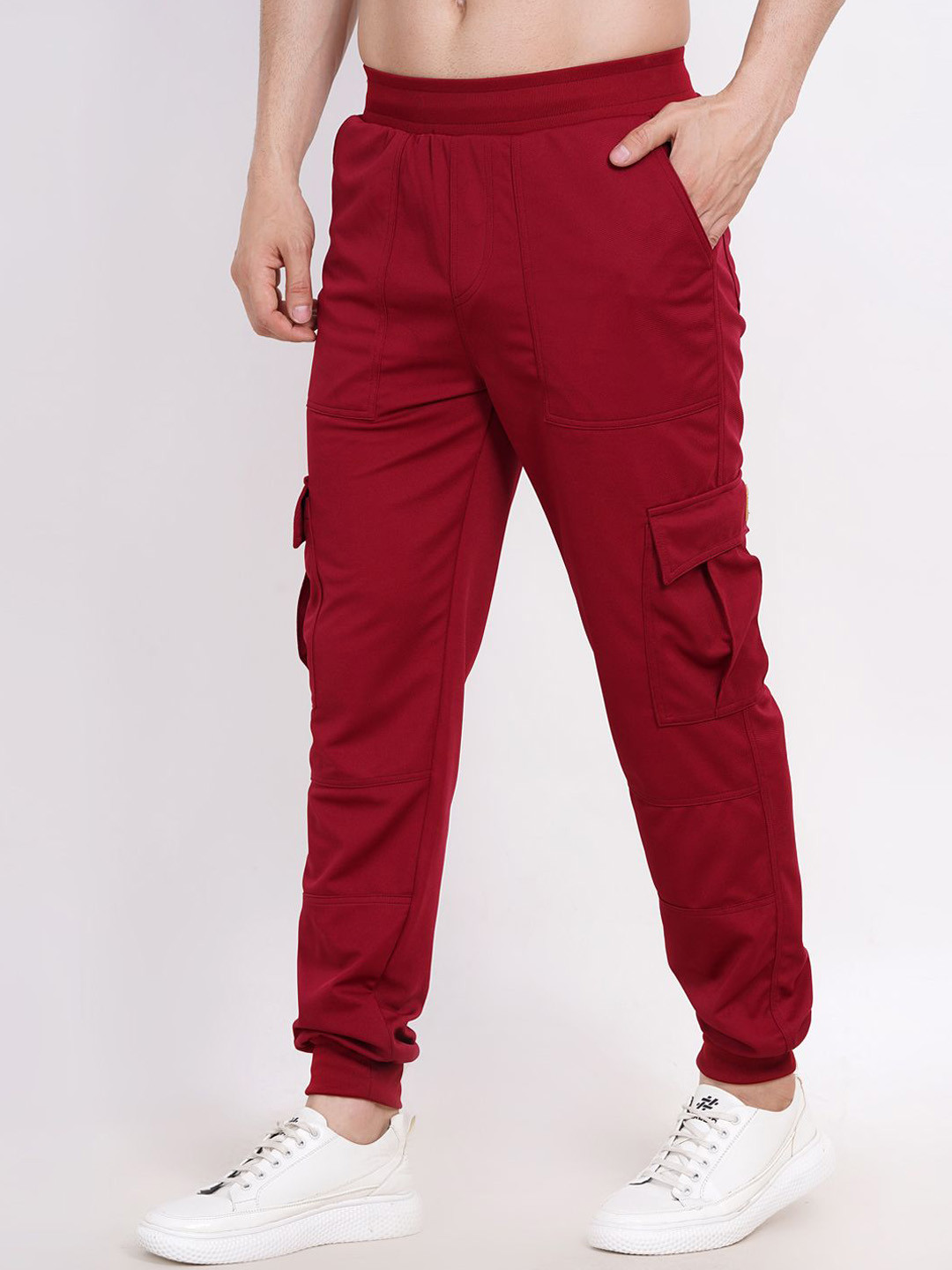 

Raxedo Men Relaxed Fit Joggers, Maroon