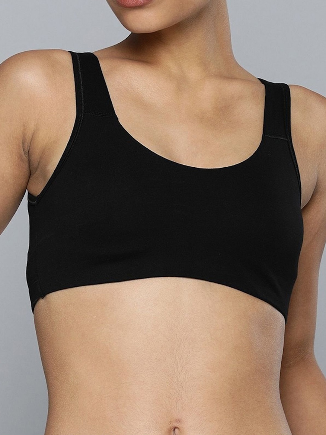 

DressBerry Black Full Coverage Seamless Anti Microbial Rapid-Dry Workout Bra