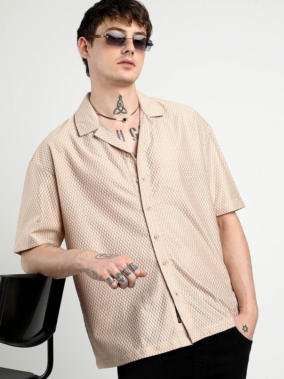 

Campus Sutra Men Comfort Cuban Collar Honeycomb Textured Oversized Casual Shirt, Beige