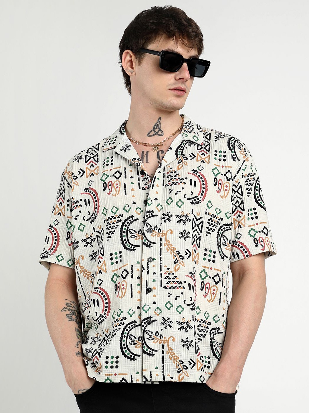 

Campus Sutra Men Comfort Oversized Cuban Collar Printed Bohemian Casual Shirt, Off white