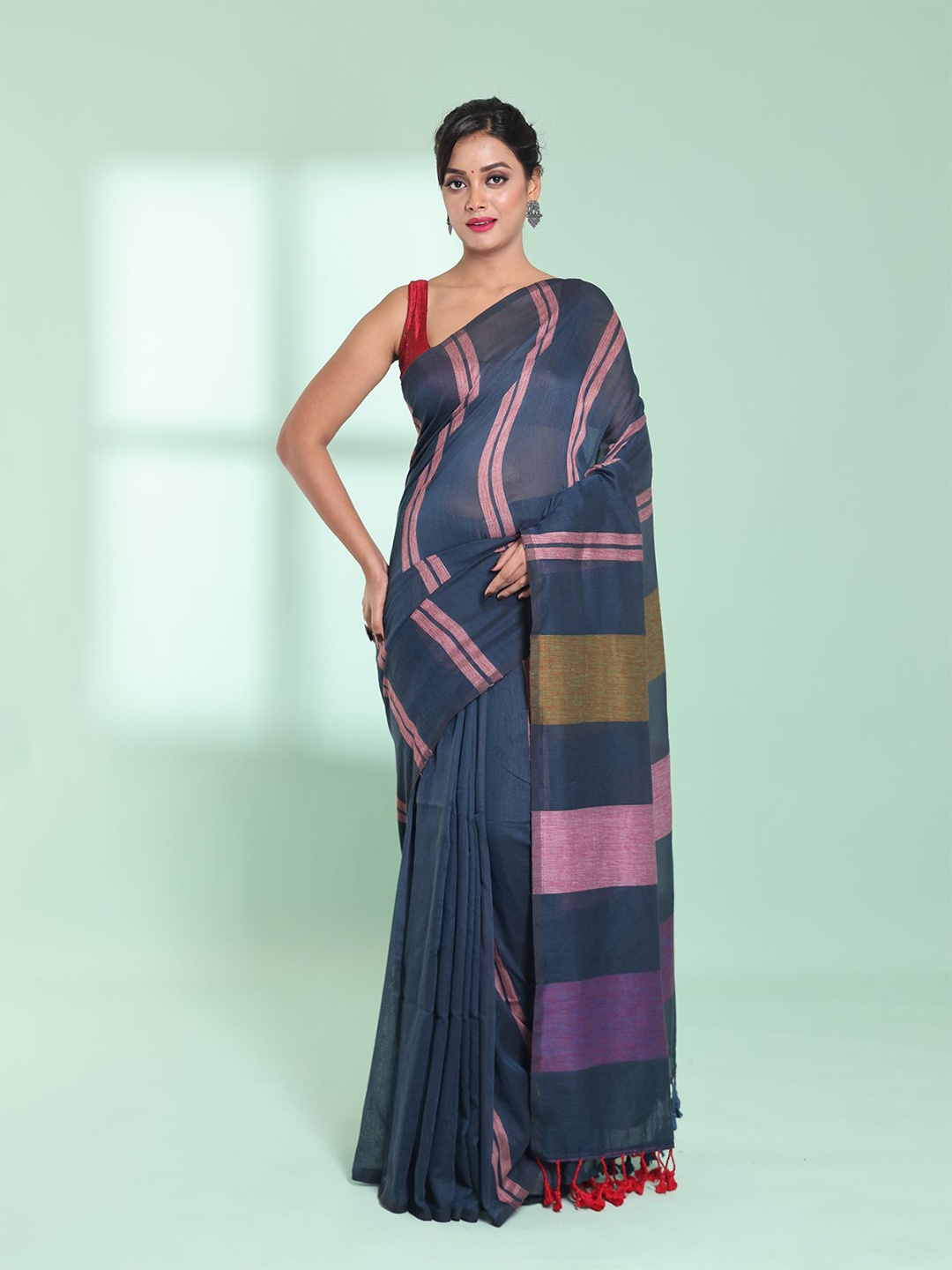 

Charukriti Striped Pure Cotton Saree With Tassels, Grey