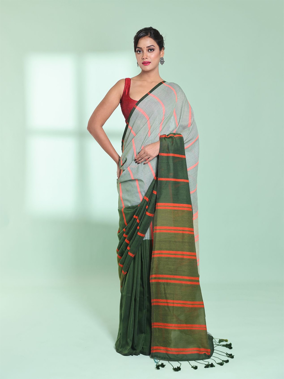 

Charukriti Striped Pure Cotton Saree, Green
