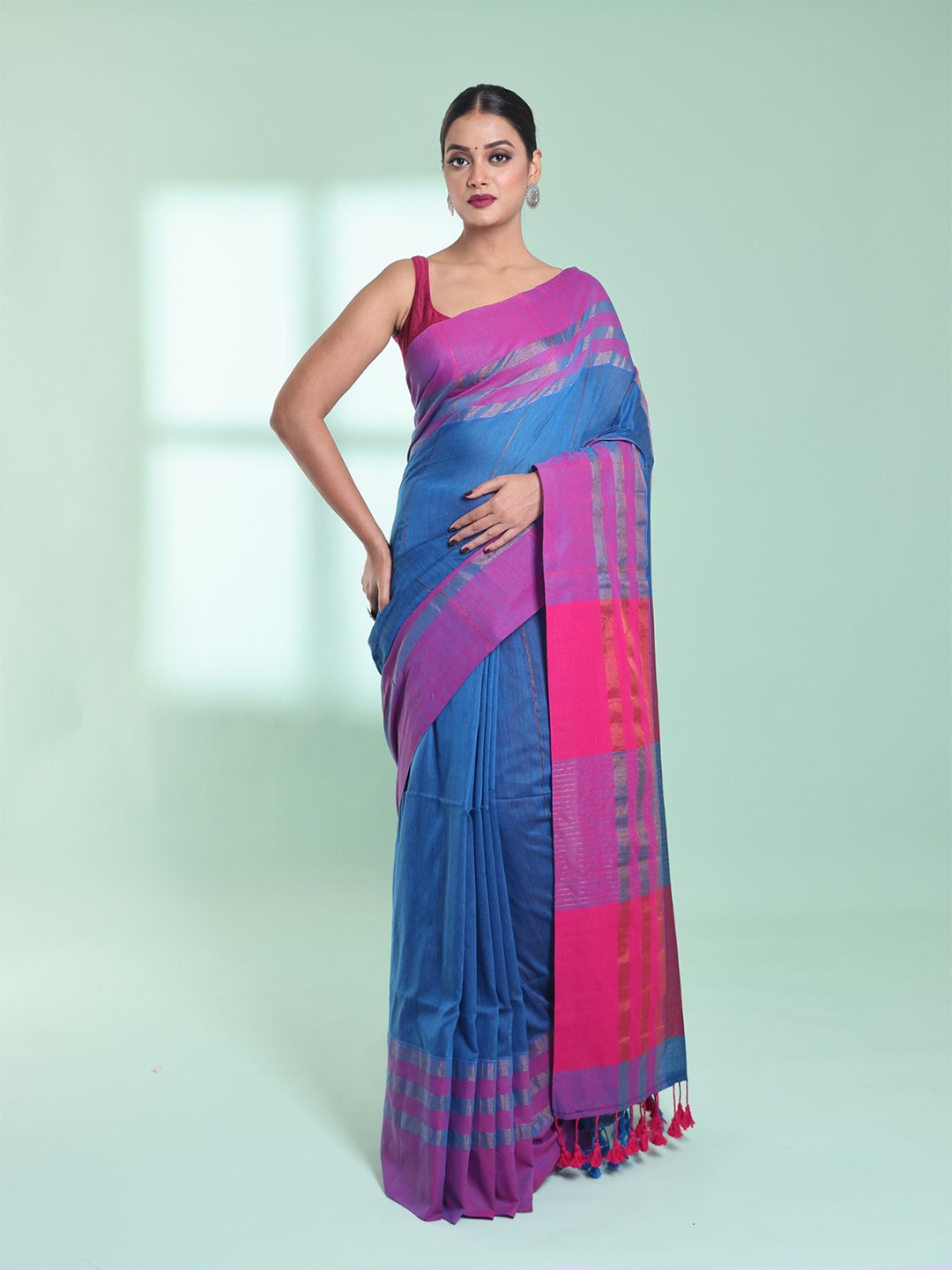 

Charukriti Striped Pure Cotton Saree With Tassels, Blue