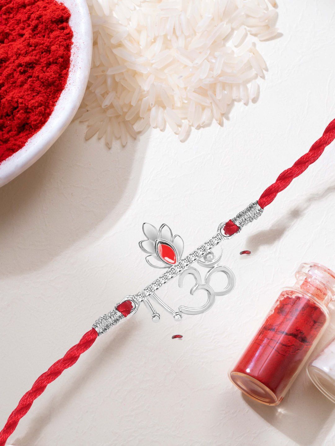 

Zavya 925 Sterling Silver Om Threaded Brother Rakhi