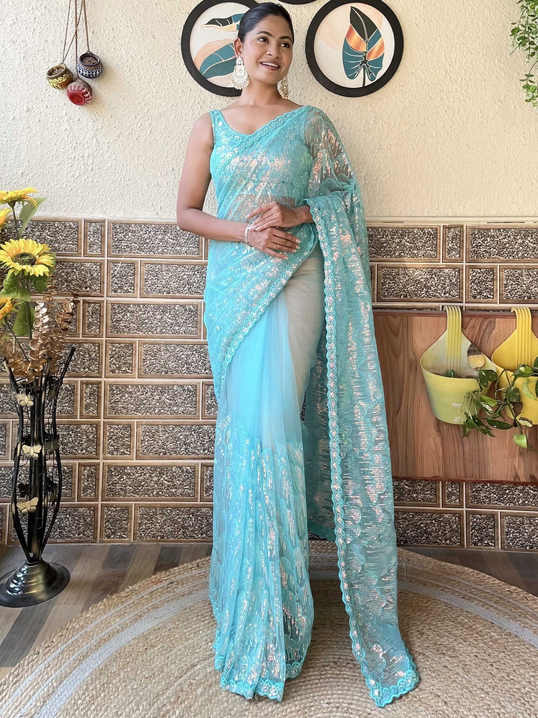 

Mitera Embellished Net Saree, Blue