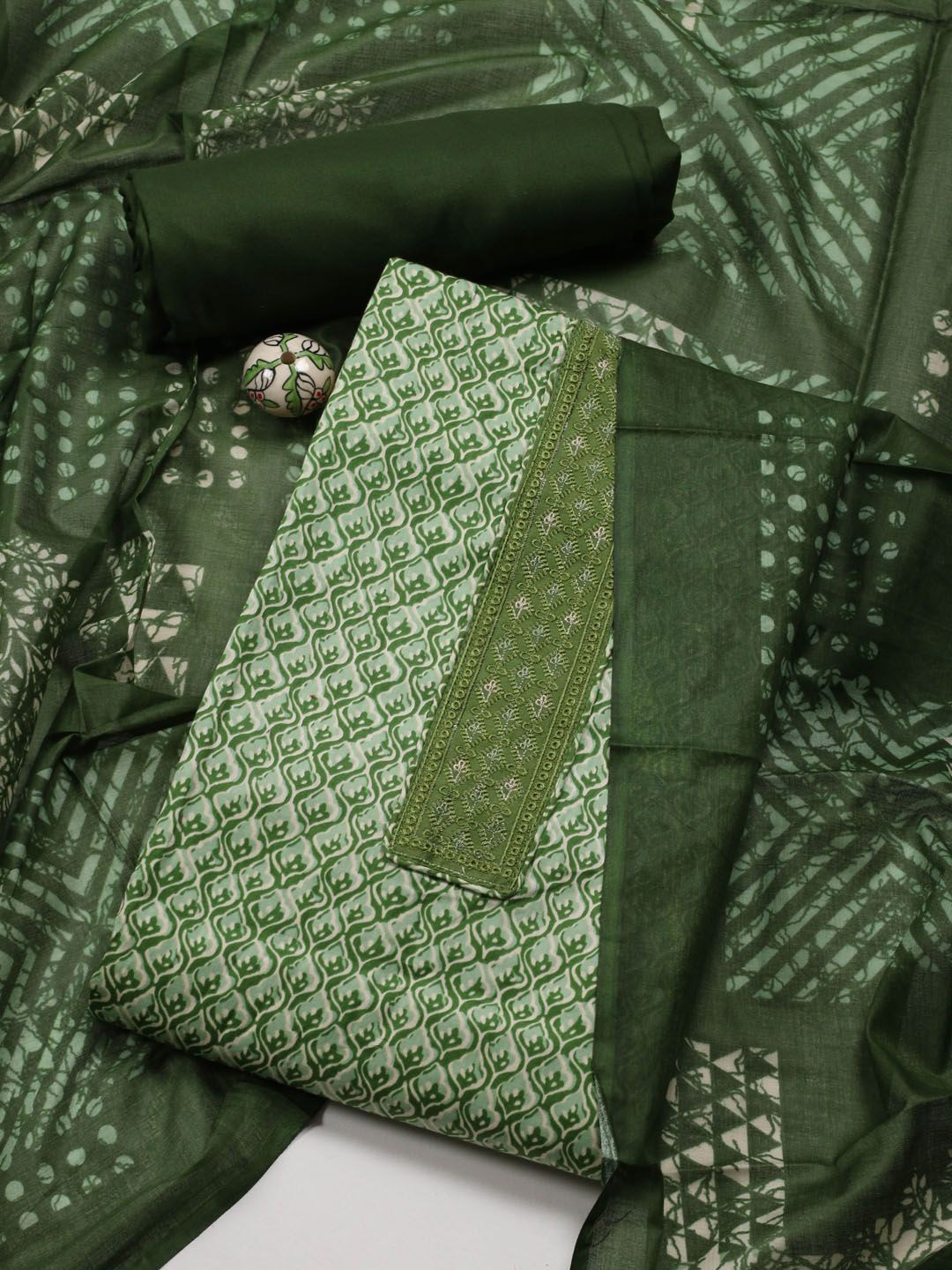 

Meena Bazaar Ethnic Motifs Printed Unstitched Dress Material, Green
