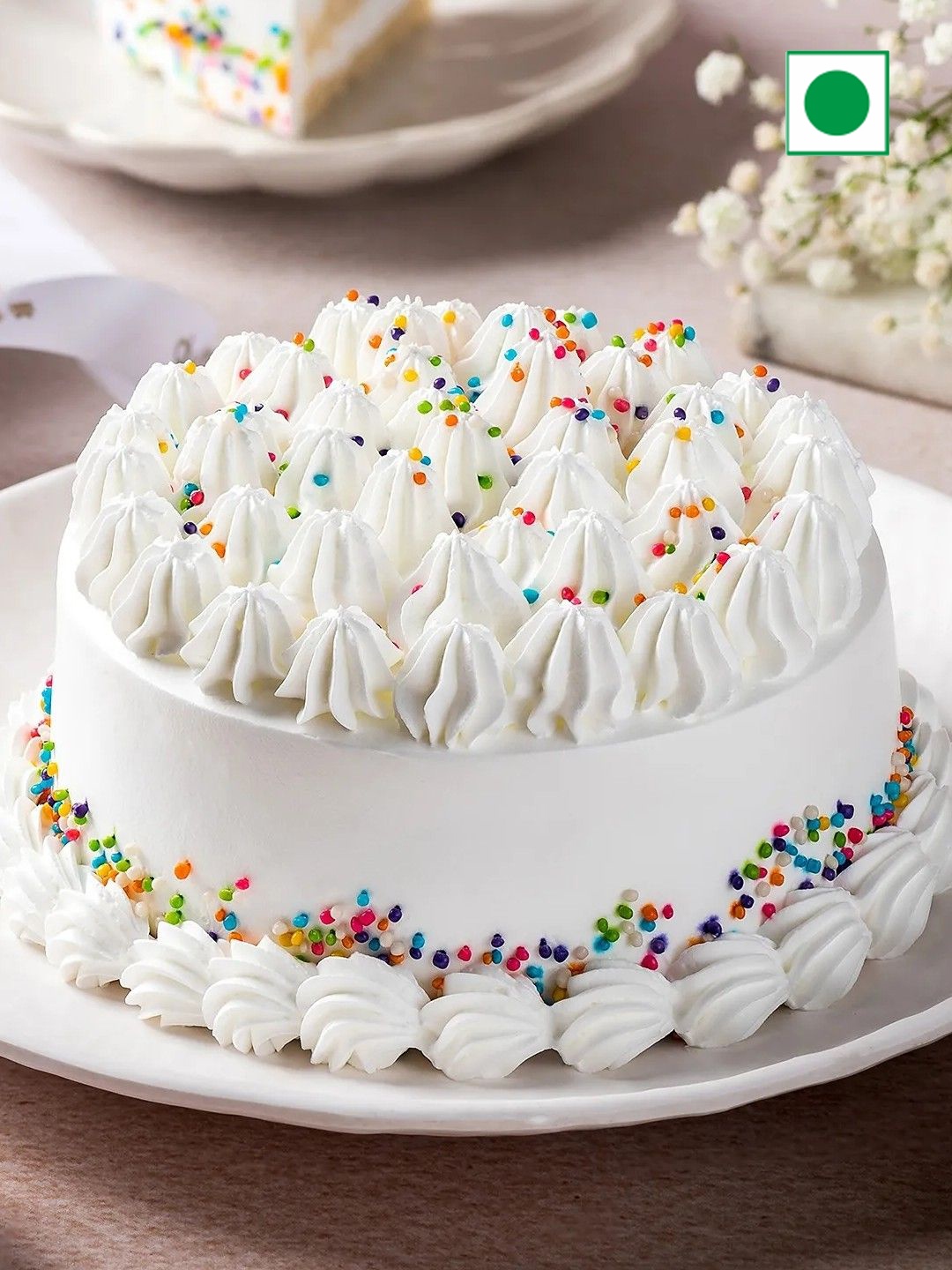 

fnp Vanilla Buttercream Flavor Eggless Round Cake - 1 Kg, White