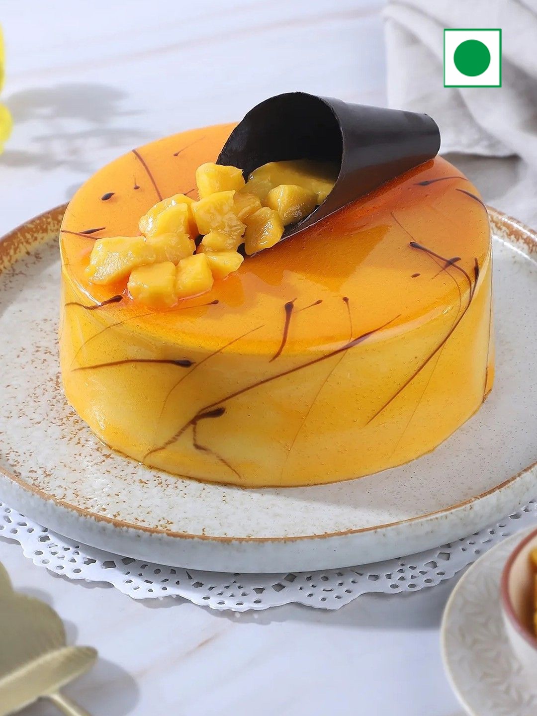 

fnp Mango Mania Cream Flavor Eggless Round Cake- 500gms, Yellow