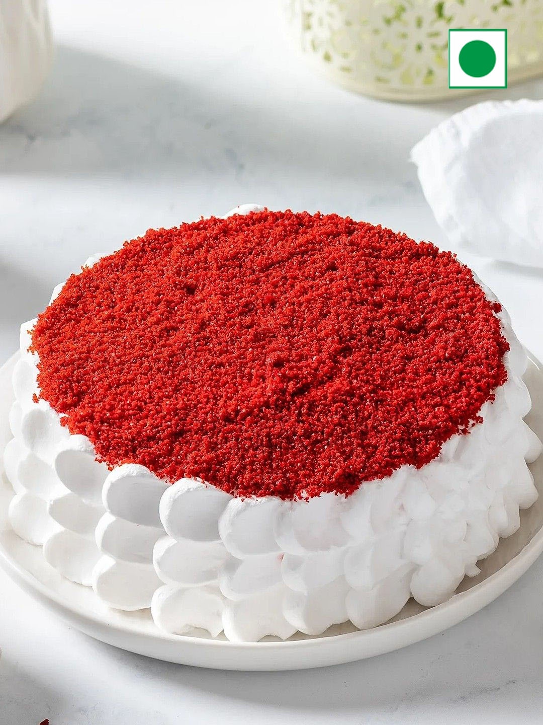 

fnp Red Velvet Flovour Eggless Cake -1Kg