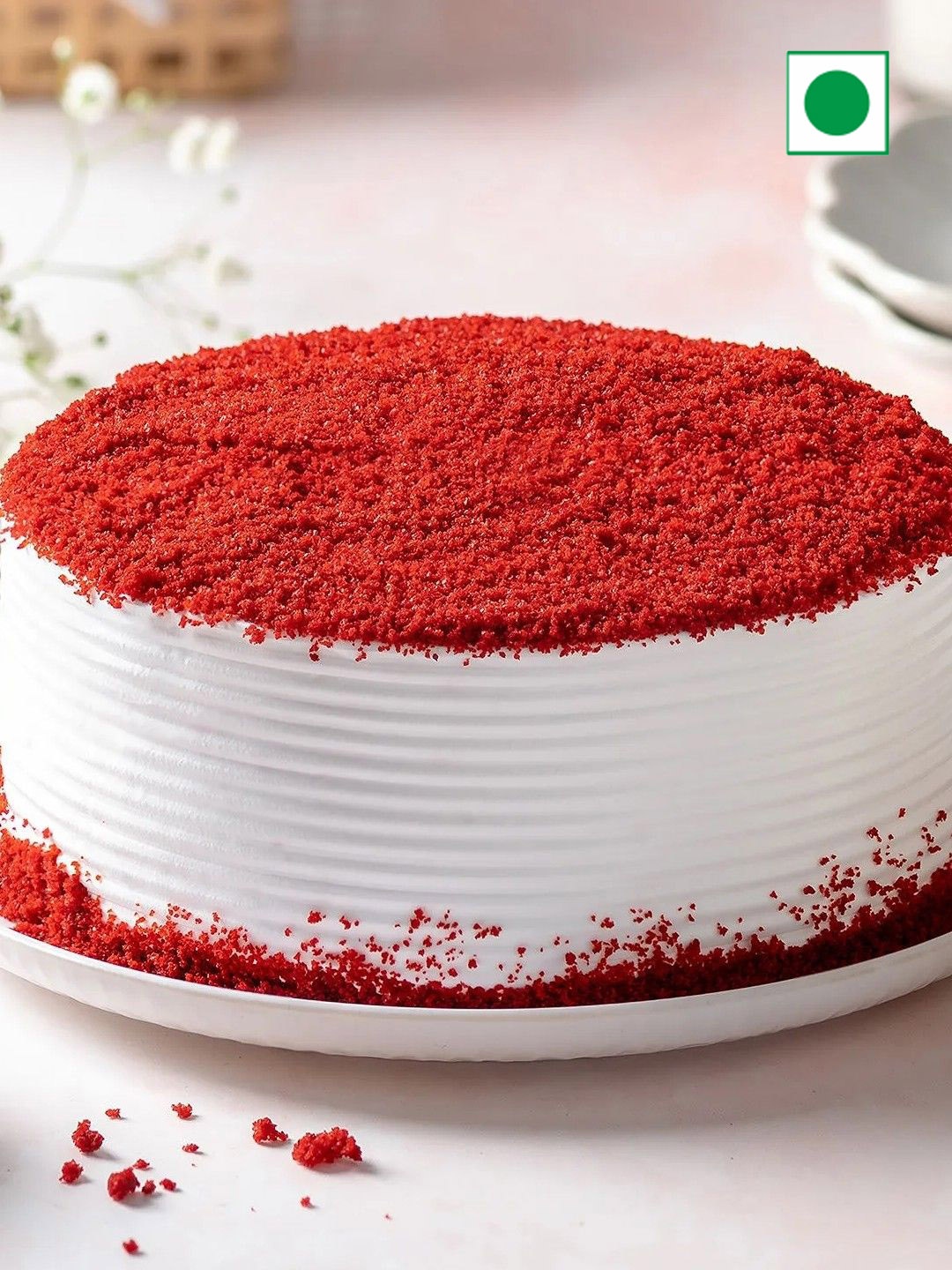 

fnp Delight Red Velvet Cream Flavor Eggless Round Cake- 500gm