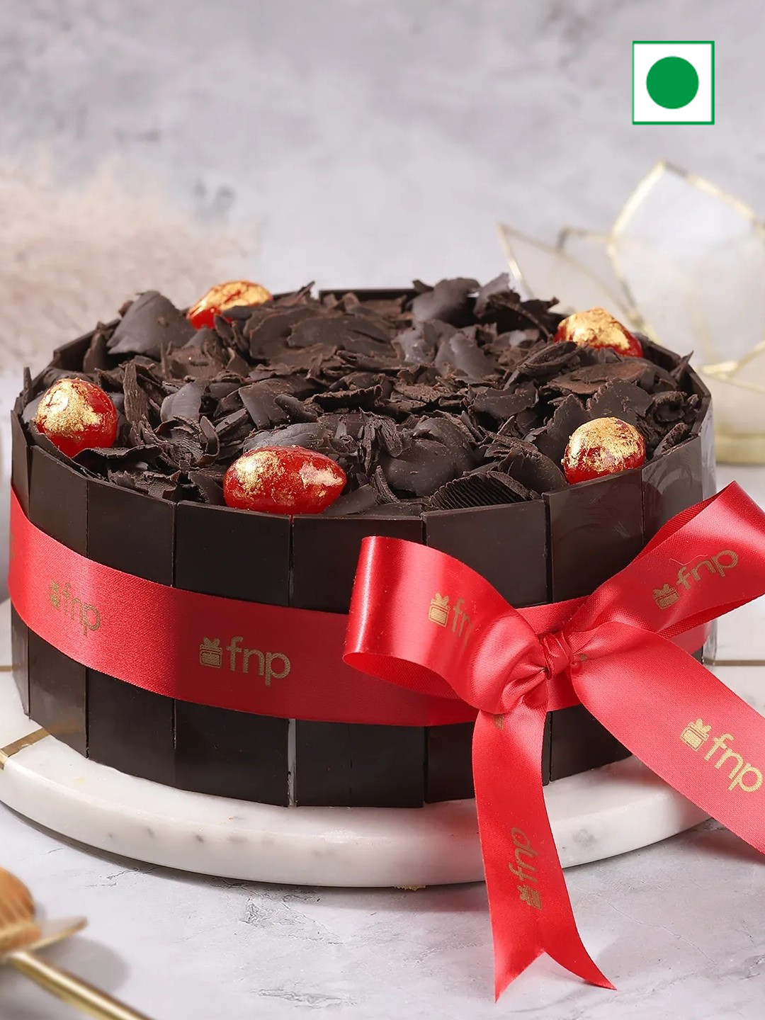 

fnp Black Forest Flavour Eggless Round Cake - 500 g, Brown