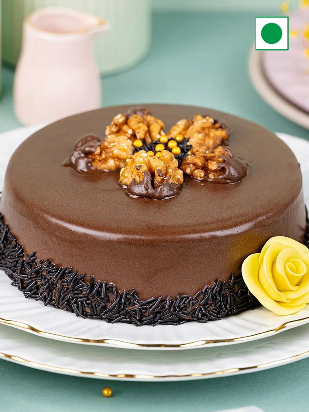 

fnp Truffle Walnut Flavour Eggless Round Cake-1Kg, Brown