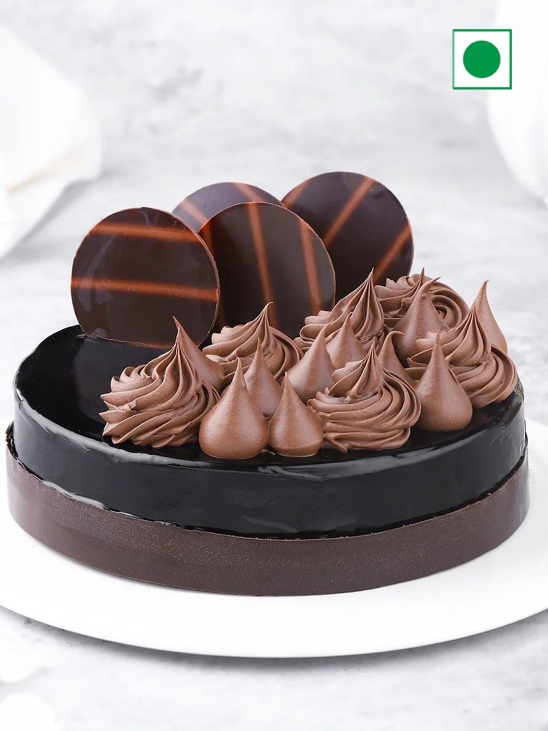 

fnp Chocolate Truffle Flavor Eggless Round Cake-1Kg, Brown