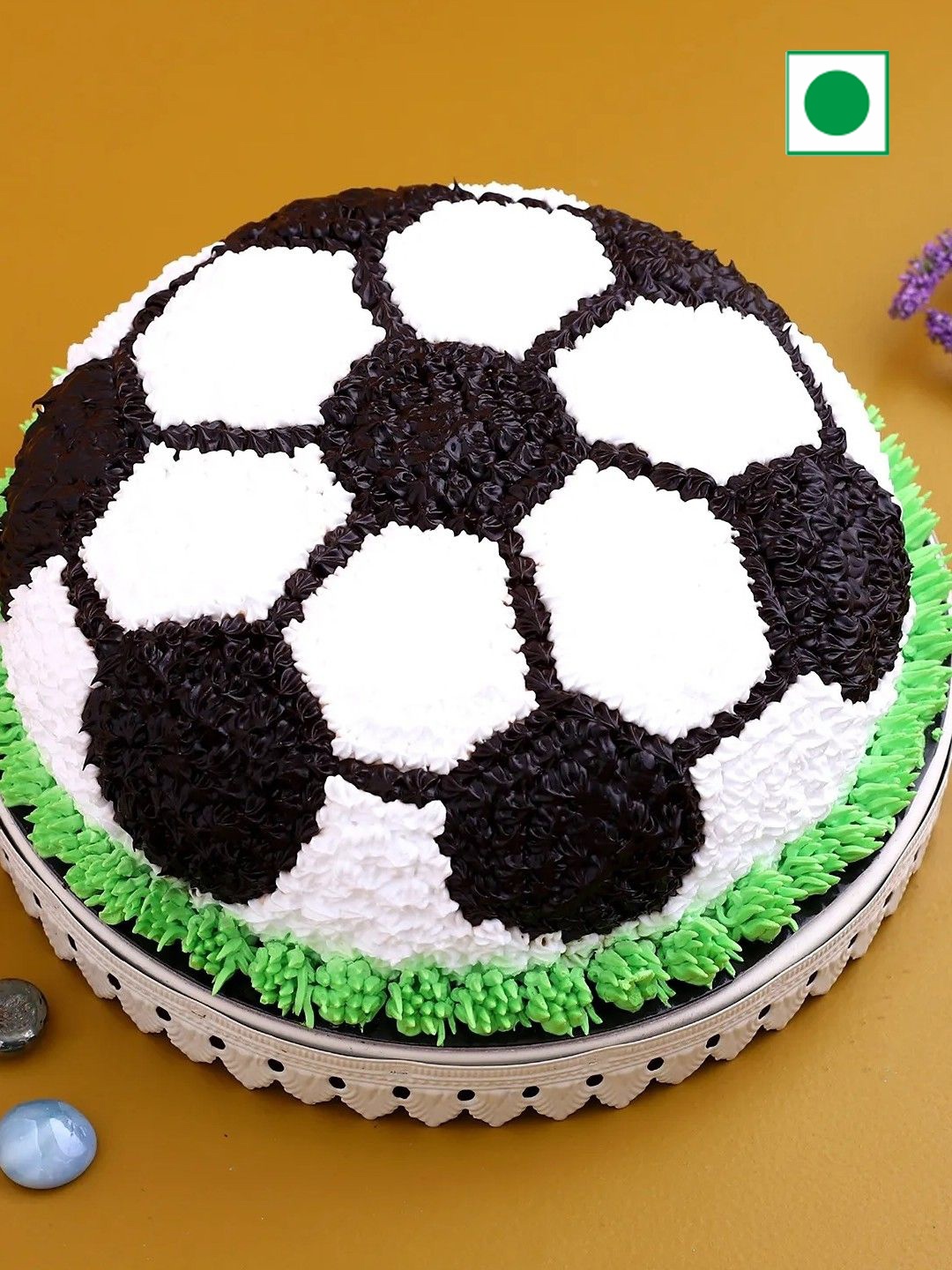 

fnp Chocolate Flavor Eggless Round Cake - 1Kg, Black