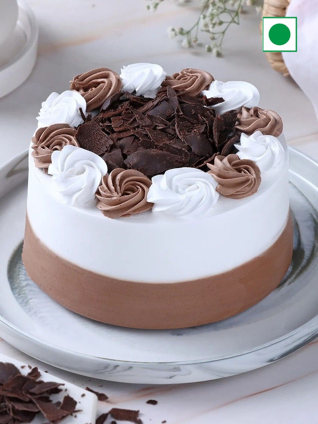 

fnp Royal Black Forest Flavor Eggless Round Cake- 1kg, Brown