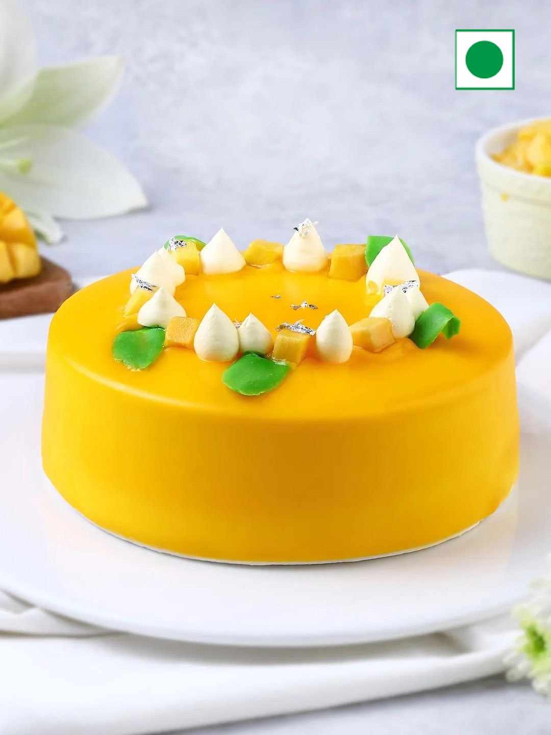 

fnp Mango Flavor Eggless Round Cake 1Kg, Yellow