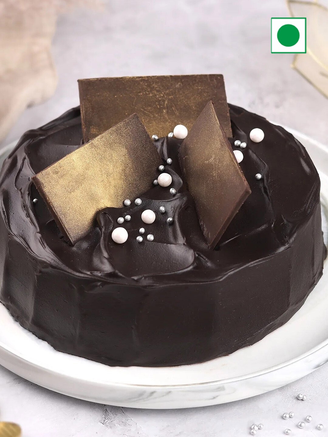 

fnp Velvet Truffle Flavor Eggless Round Cake- 500g, Brown