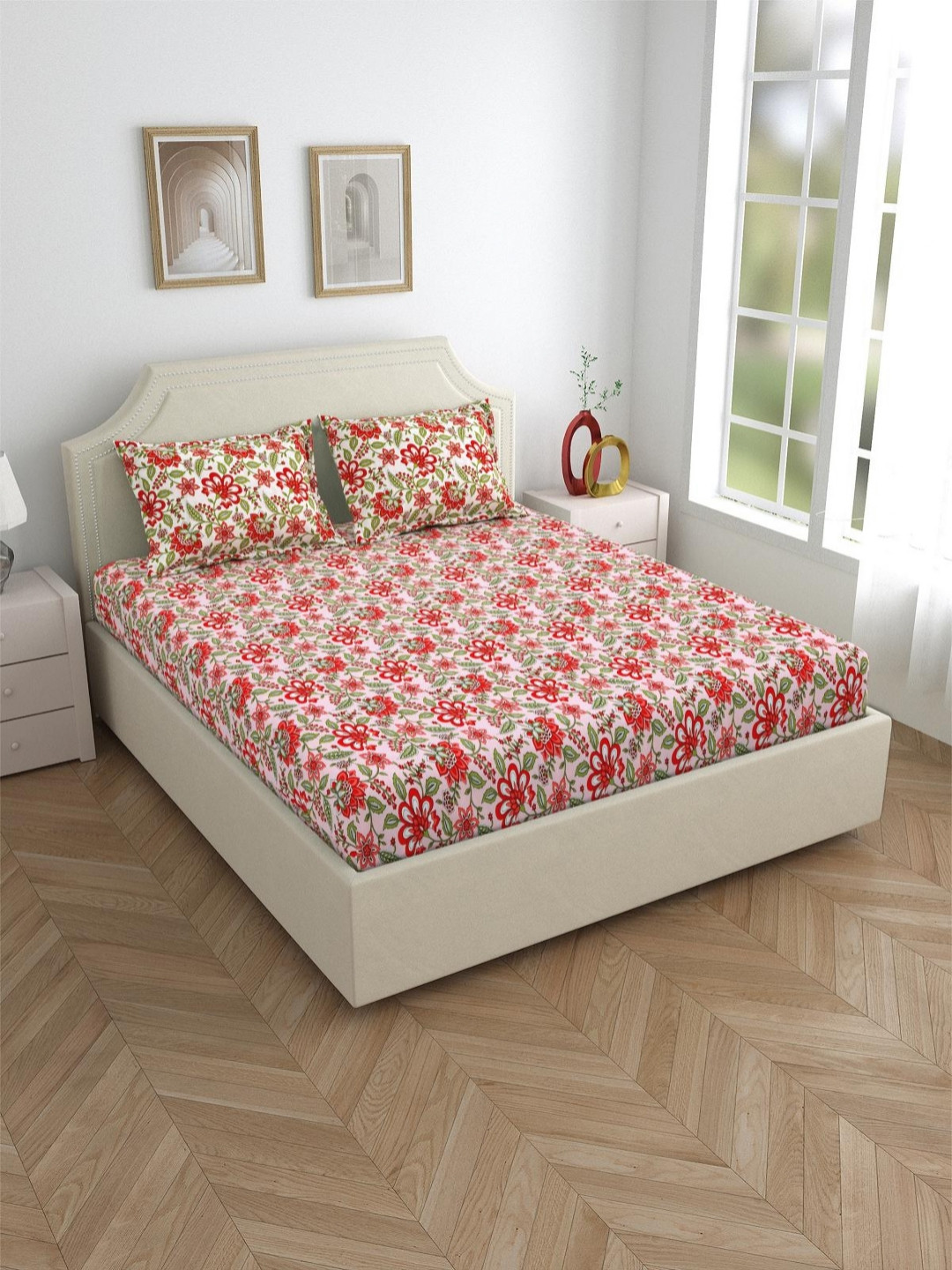

Salona Bichona Red & White Floral 120 TC Queen Bedsheet with 2 Pillow Covers