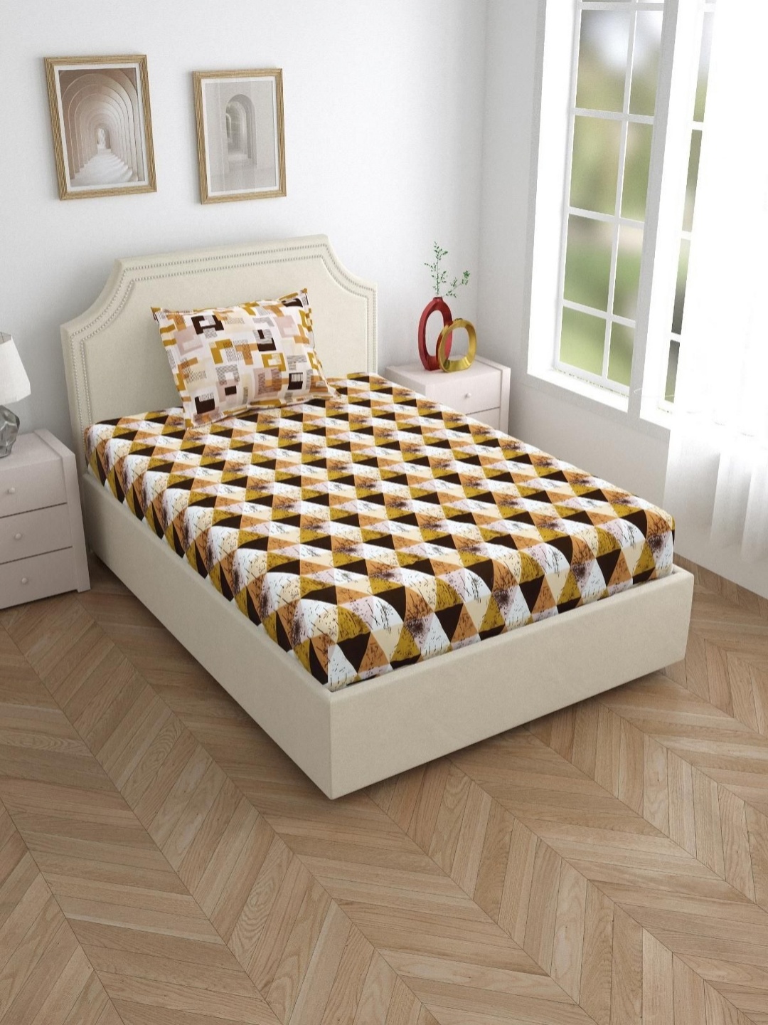 

Salona Bichona Mustard & White Geometric 120 TC Single Bedsheet with 1 Pillow Covers