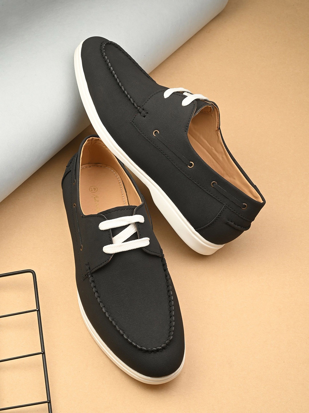 

Mast & Harbour Men Black Lightweight Lace-Ups Sneakers