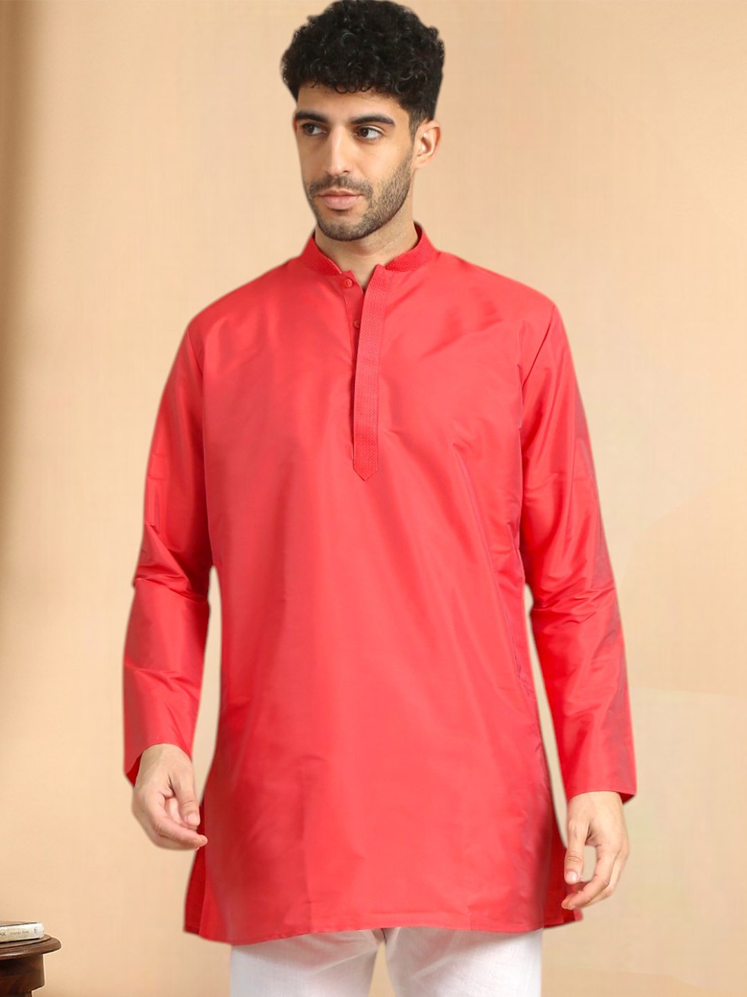 

TATTVA Mandarin Collar Straight Kurta, Red