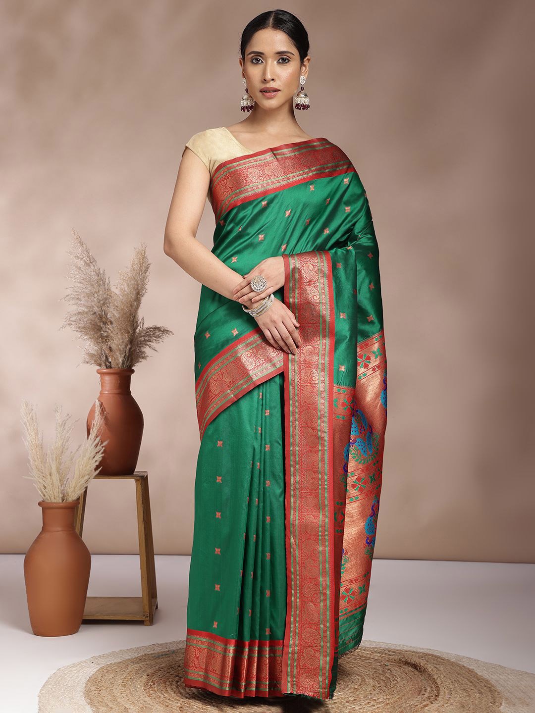 

JUST FASHION Woven Design Zari Paithani Saree, Green