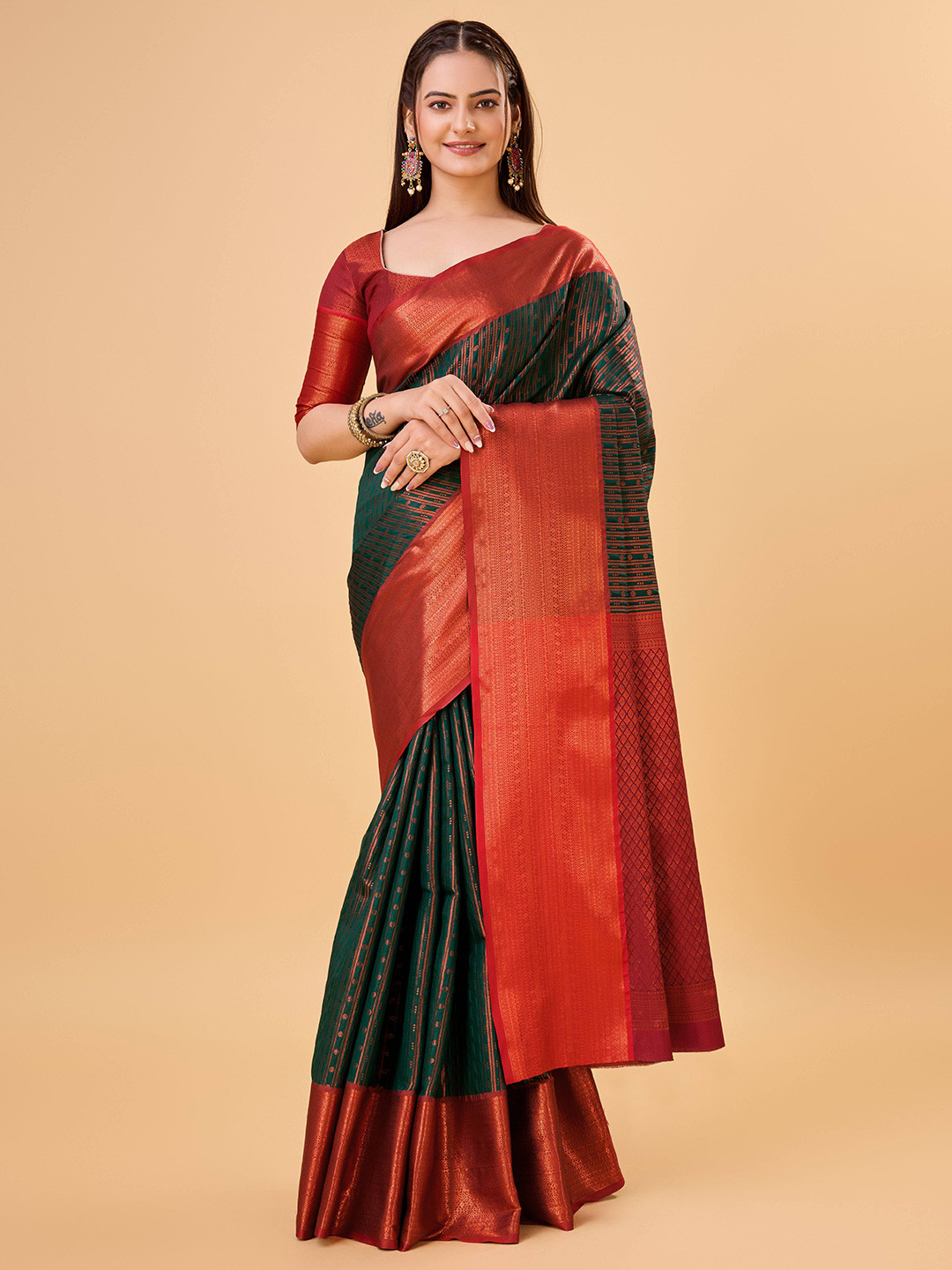 

Upalksh Woven Design Zari Banarasi Saree, Green