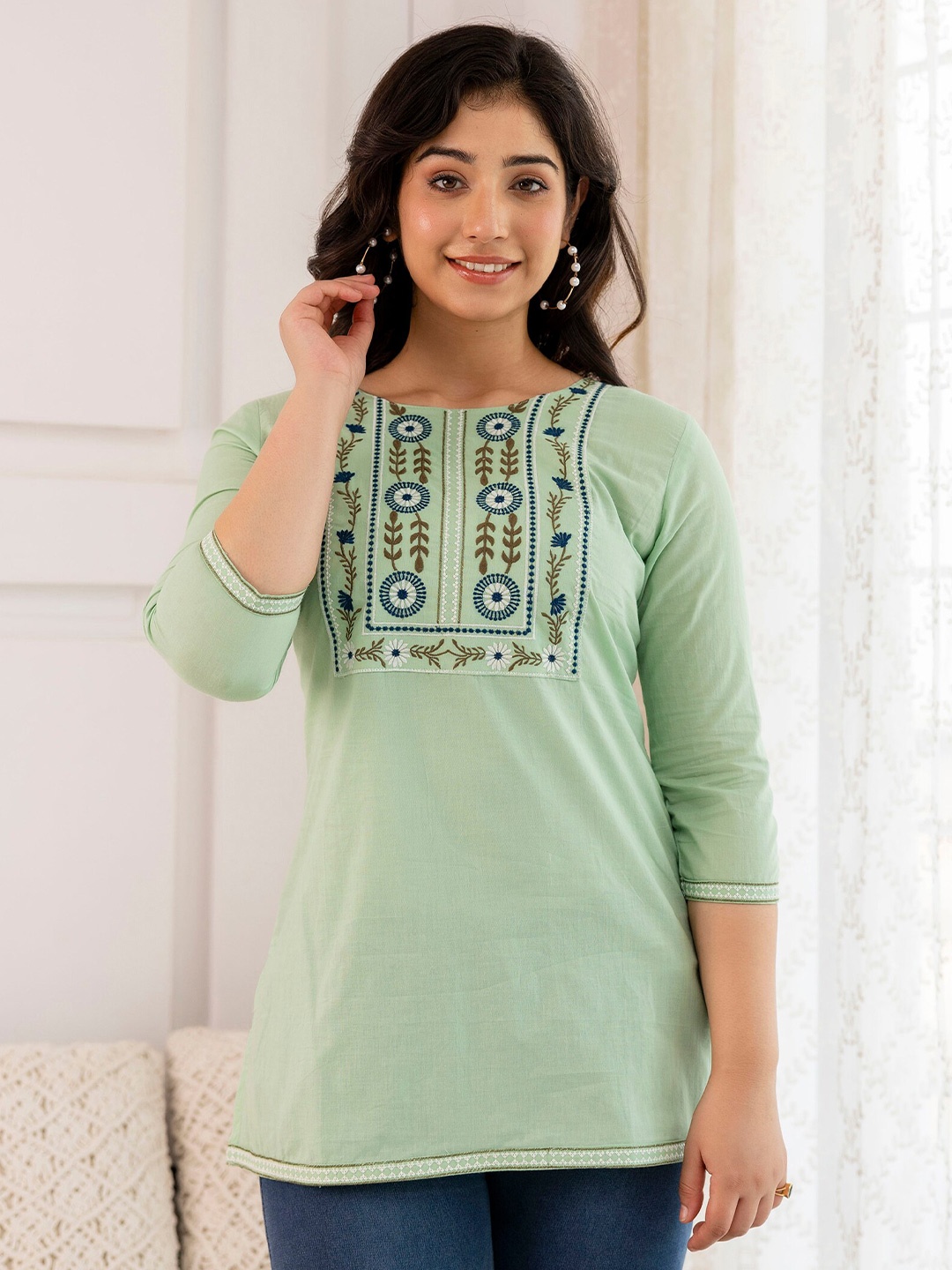 Charu Ethnic Motifs Embroidered Thread Work Pure Cotton Thread Work Kurti, Green