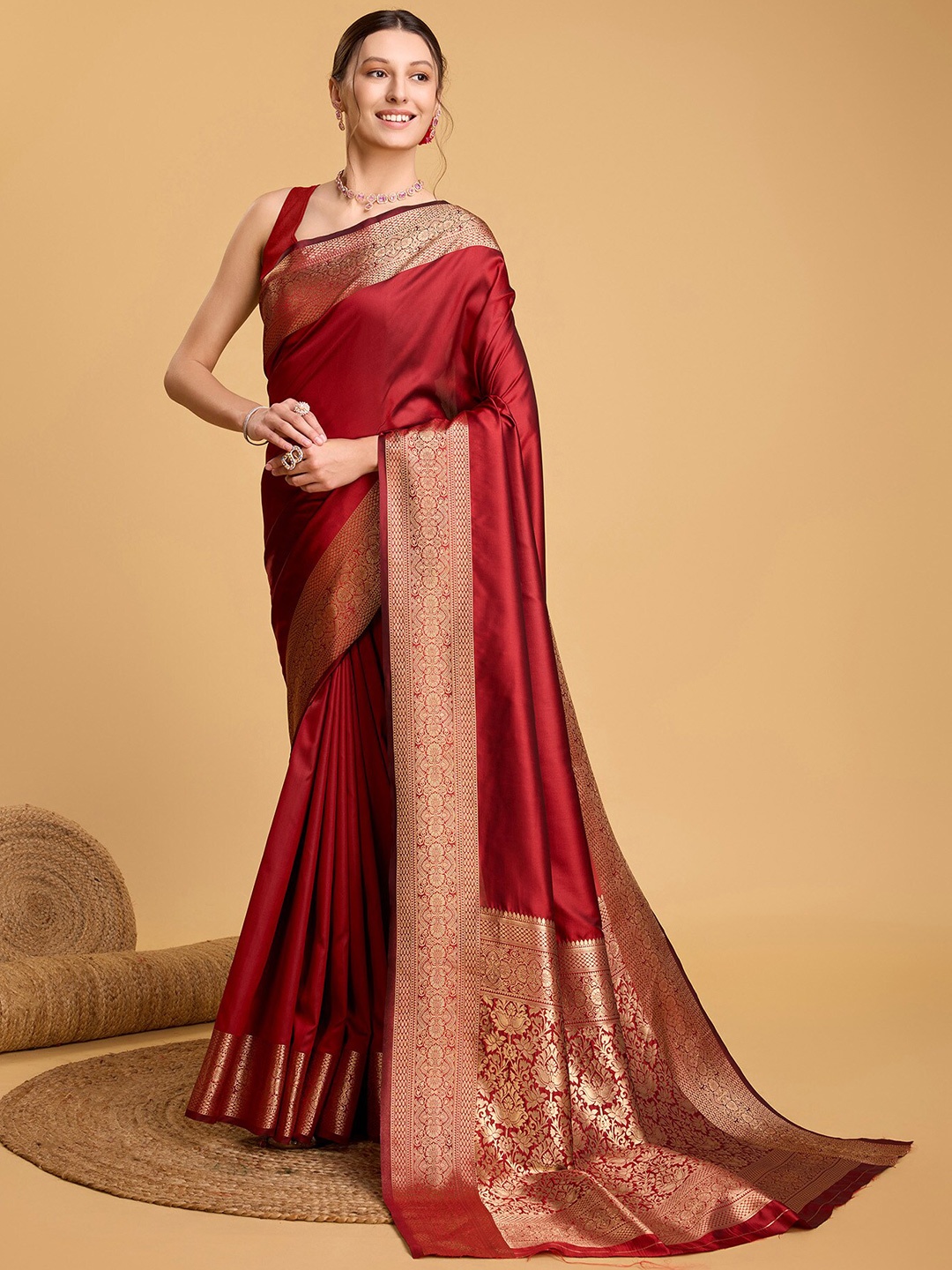 

HEER FASHION Woven Design Zari Banarasi Saree, Red