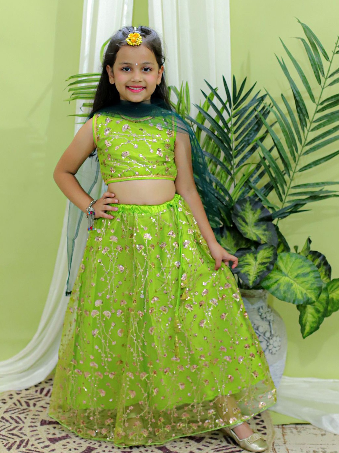 

BownBee Girls Embellished Sequinned Ready to Wear Lehenga & Blouse With Dupatta, Green