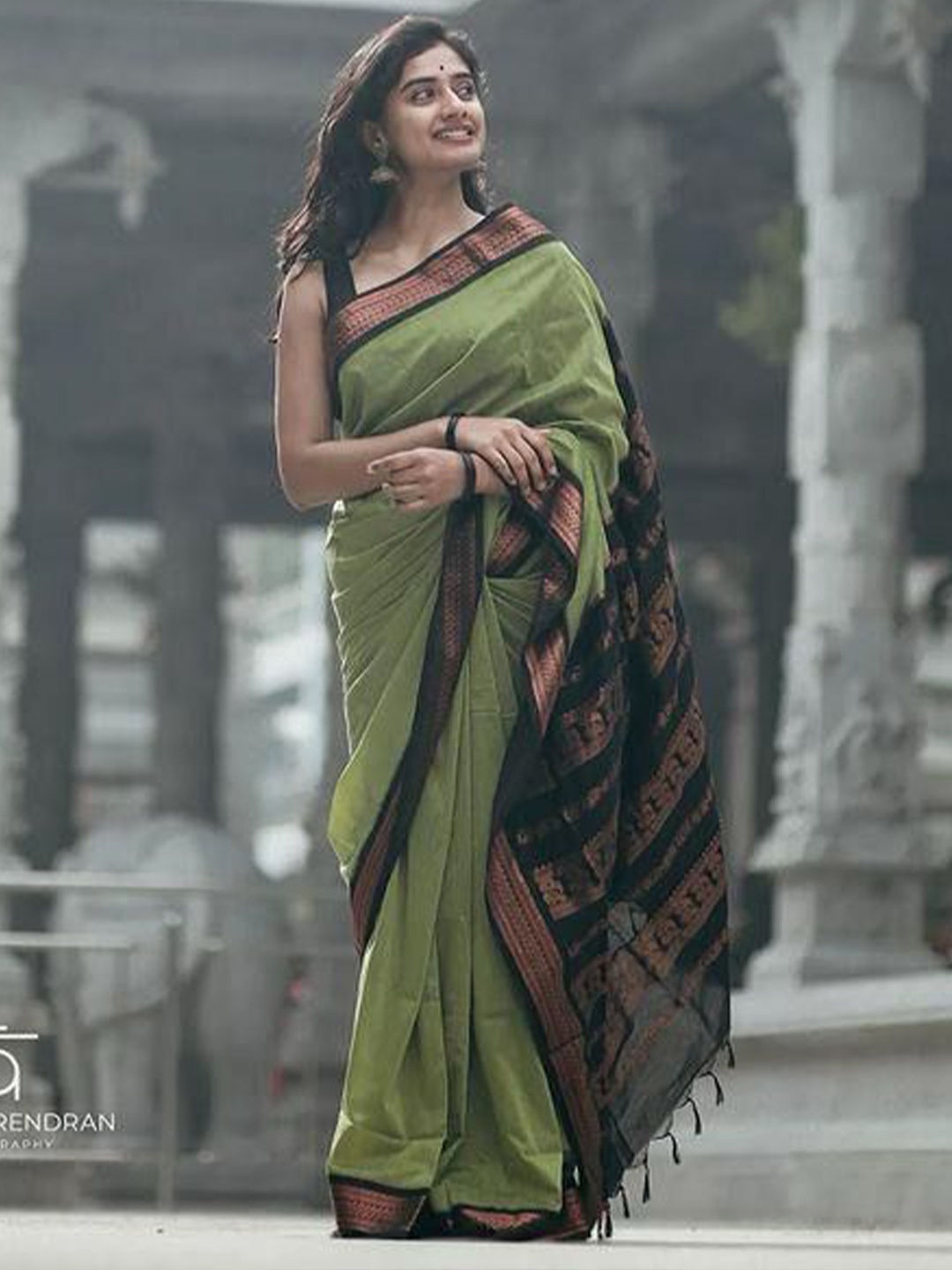 

Upalksh Zari Kanjeevaram Saree, Olive