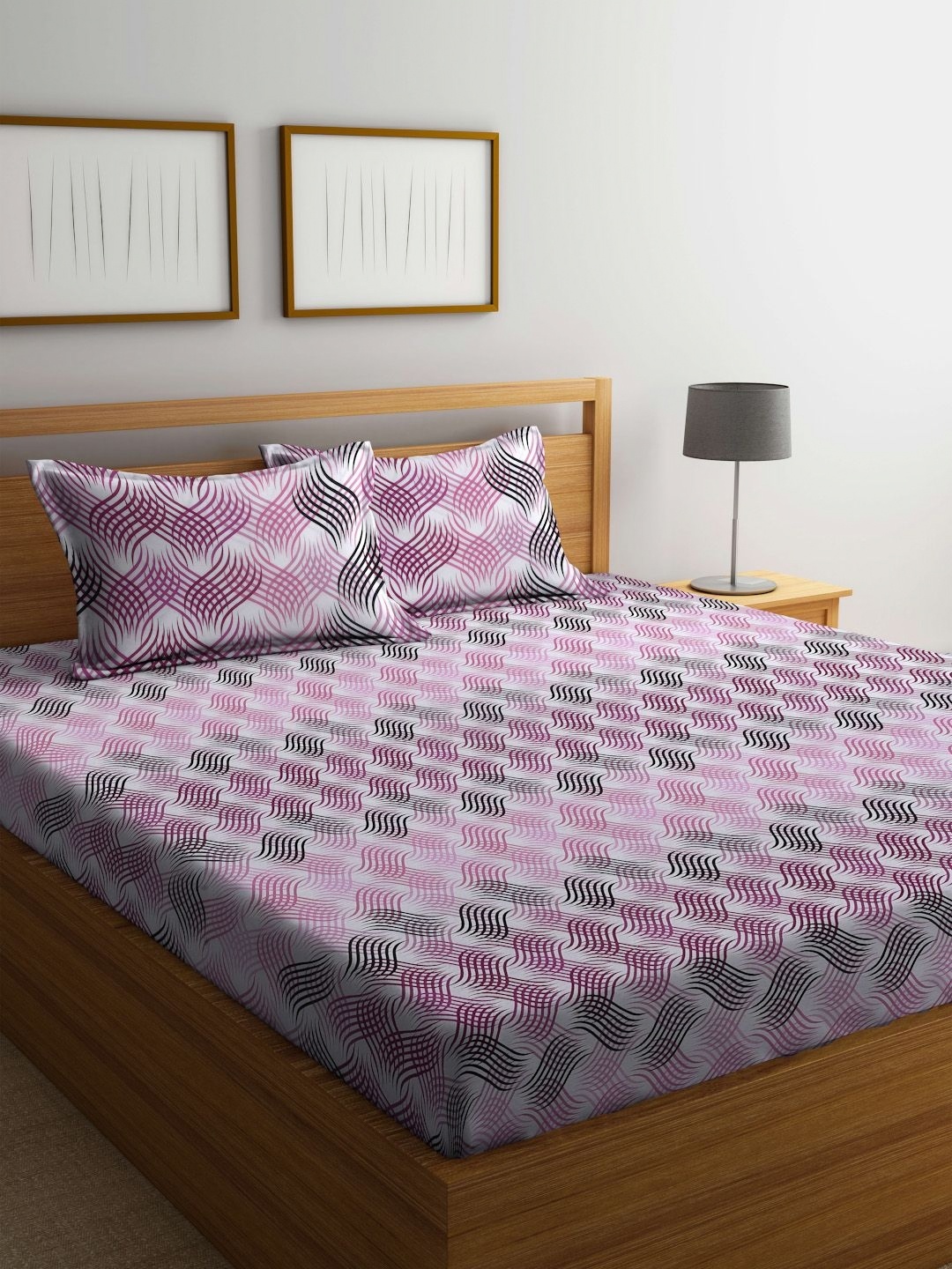 

BOMBAY DYEING Pink & Purple 104 TC Cotton Queen Bedsheet with 2 Pillow Covers