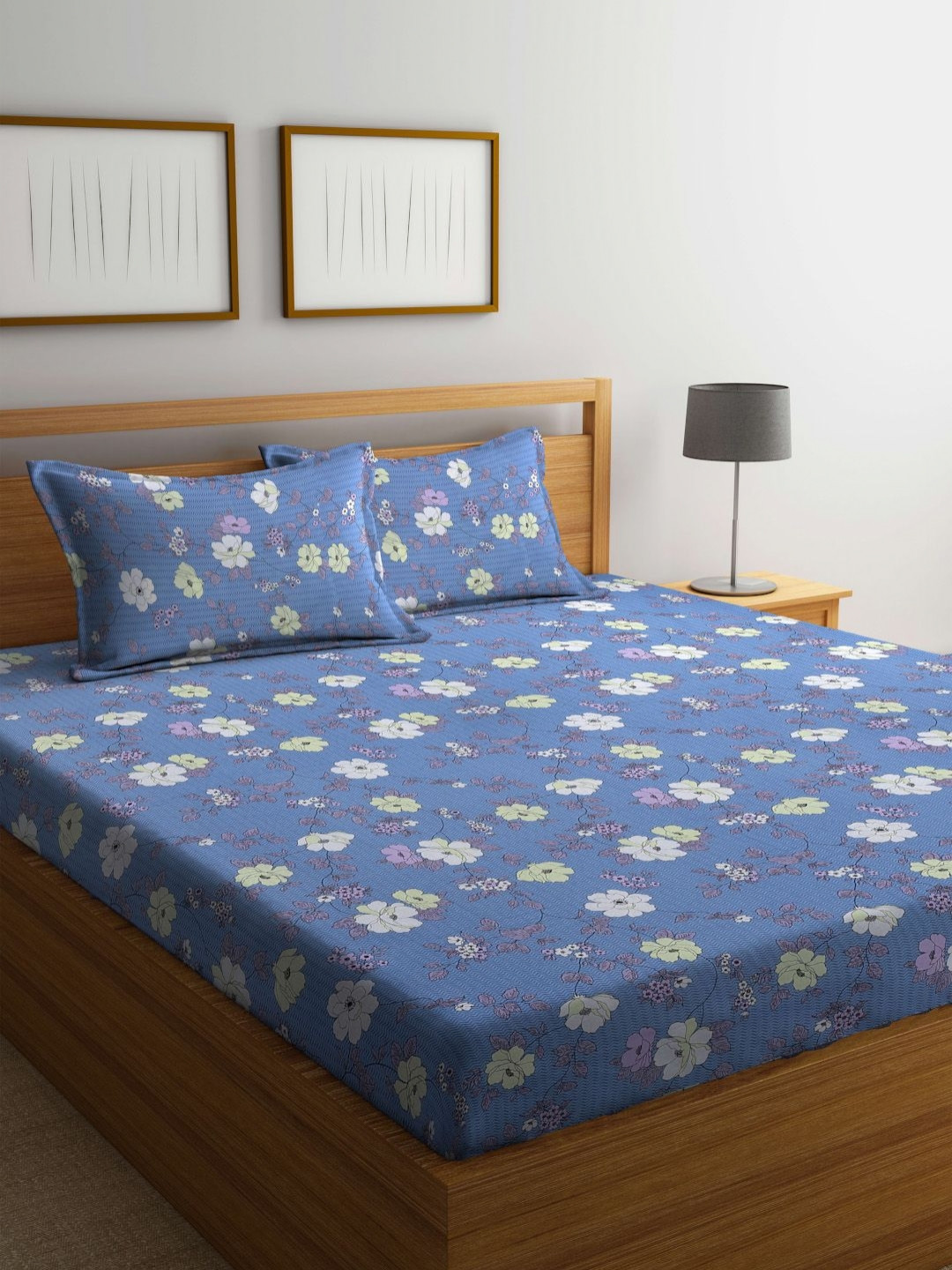 

BOMBAY DYEING Blue & Pink Floral 104 TC Cotton Queen Bedsheet with 2 Pillow Covers