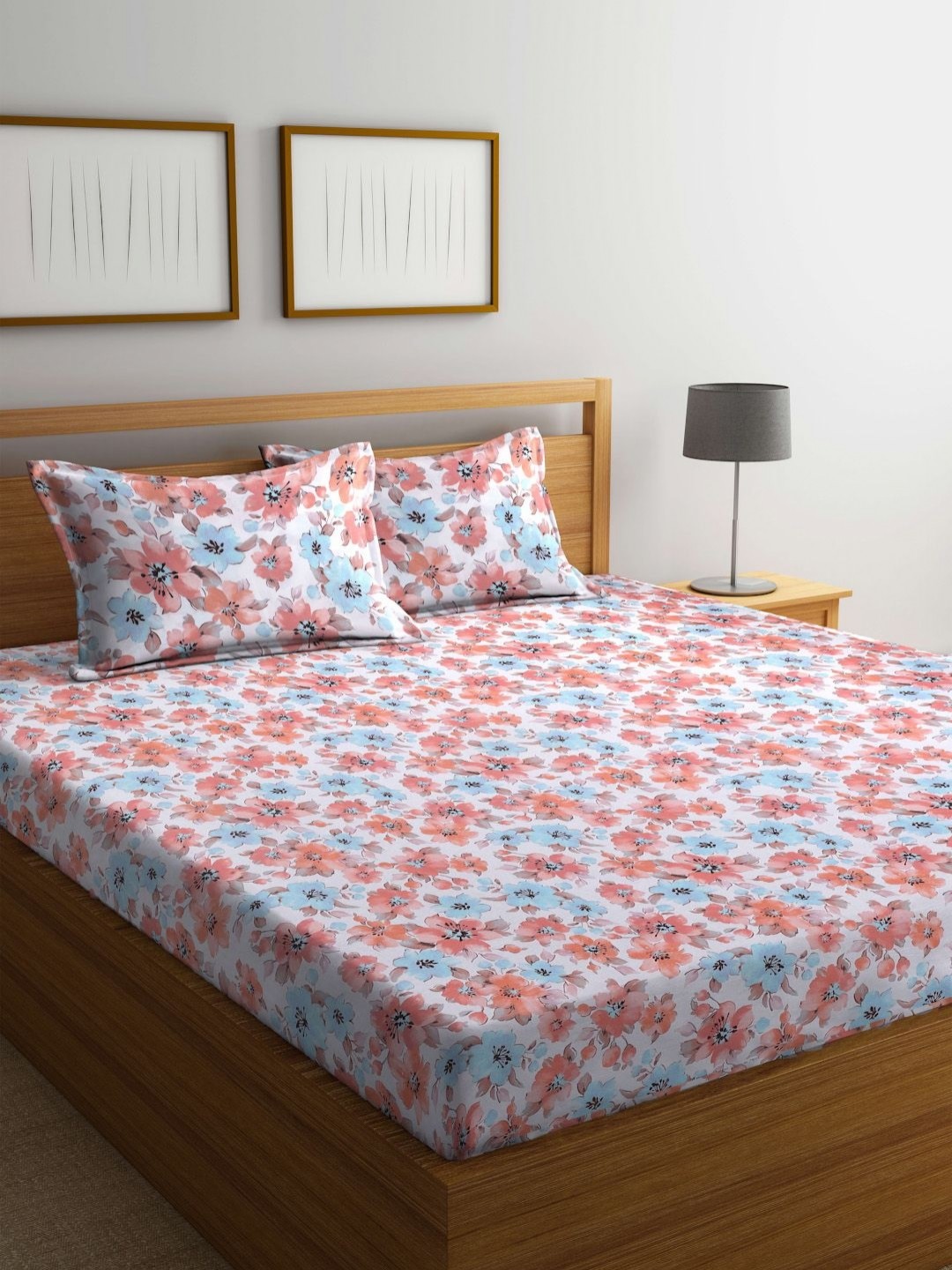 

BOMBAY DYEING Orange & White Floral 144 TC Cotton King Bedsheet with 2 Pillow Covers