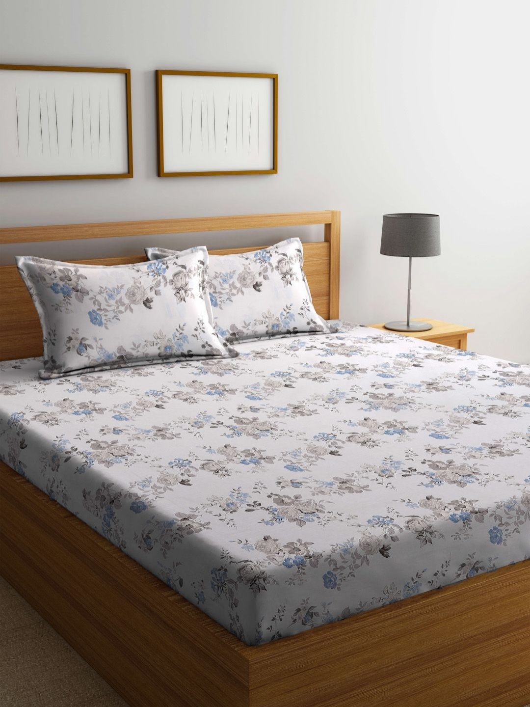 

BOMBAY DYEING White & Blue 160 TC Cotton King Bedsheet with 2 Pillow Covers