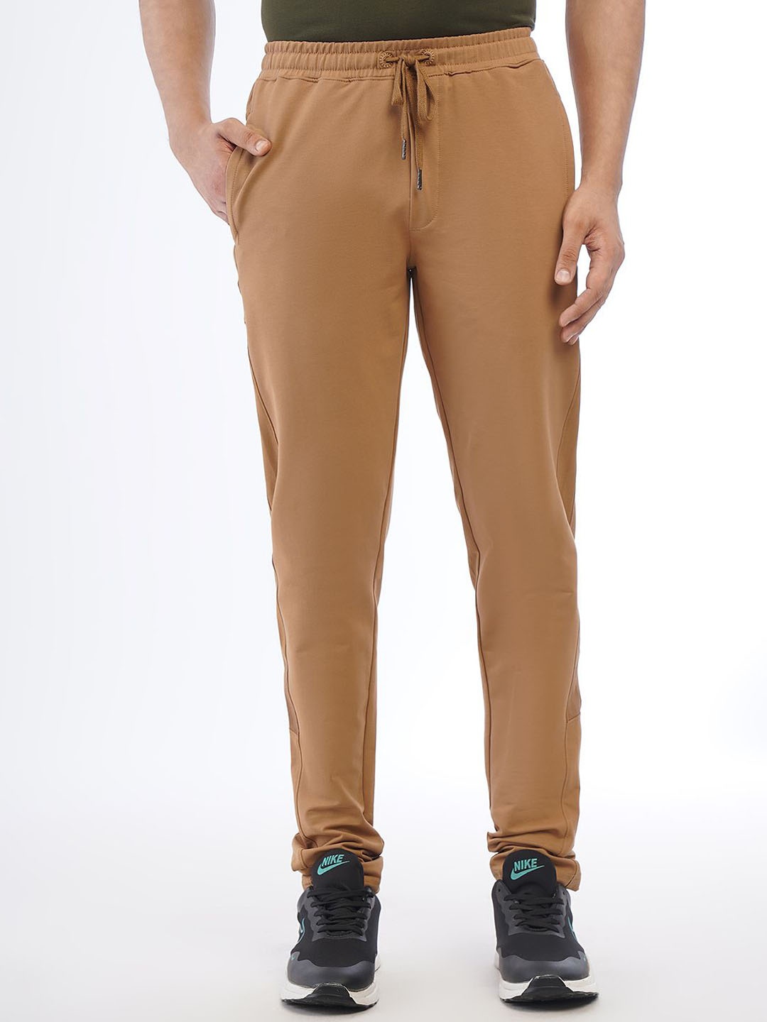 

JADE BLUE Men Mid Rise Slim Fit Track Pants, Brown