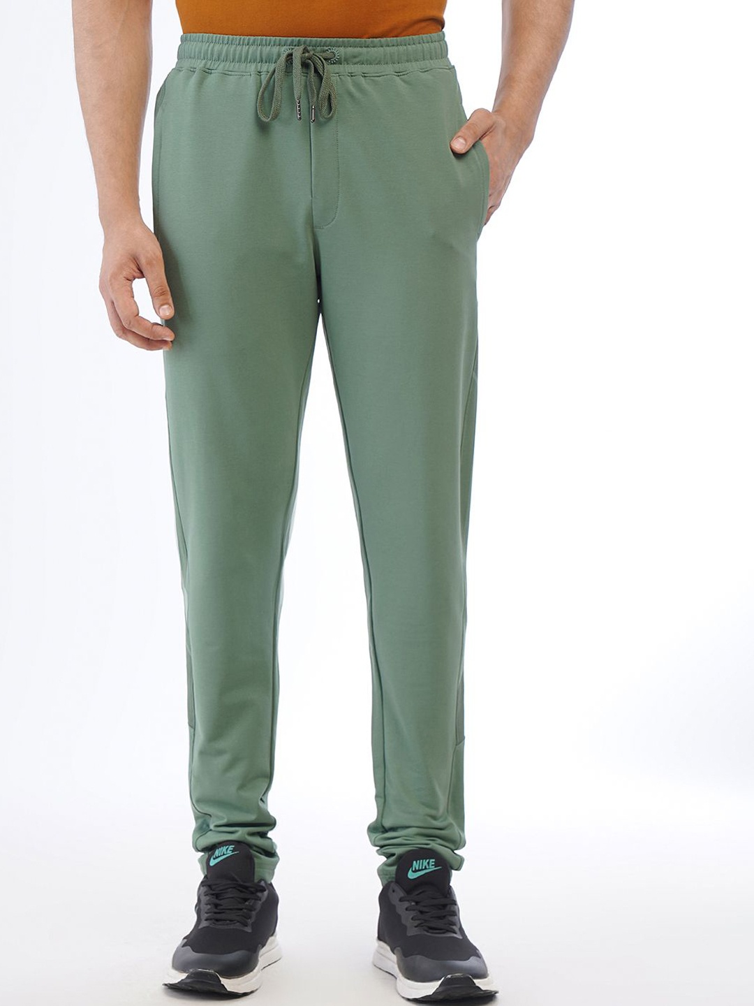 

JADE BLUE Cotton Slim-Fit Mid-Rise Track Pants, Green