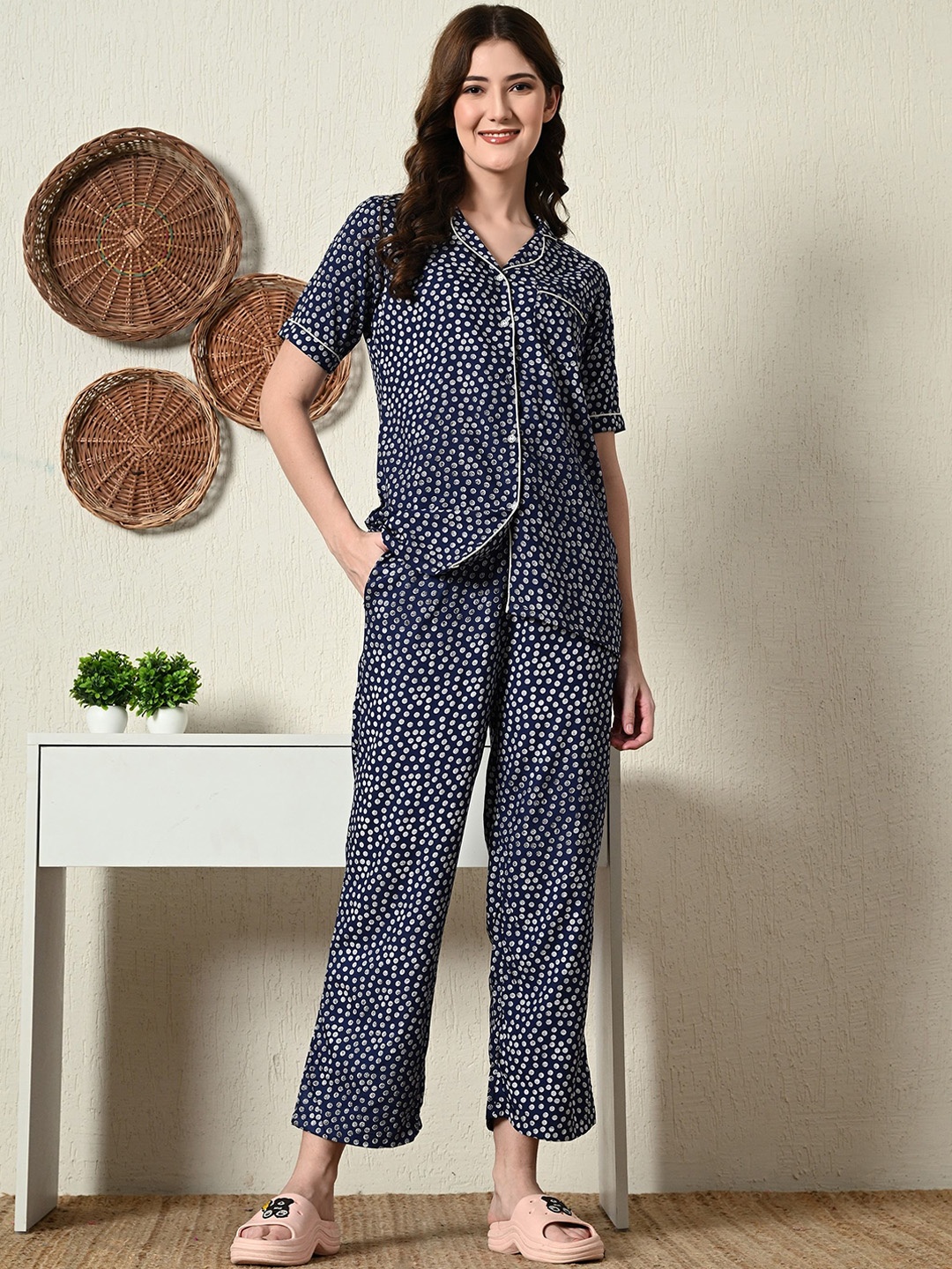 

TREND ME Geometric Printed Lapeled Collar Casual Shirt With Pyjamas, Blue