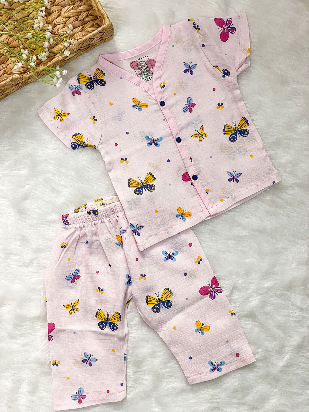 

A Toddler Thing Kids Floral Printed Organic Cotton Night suit, White