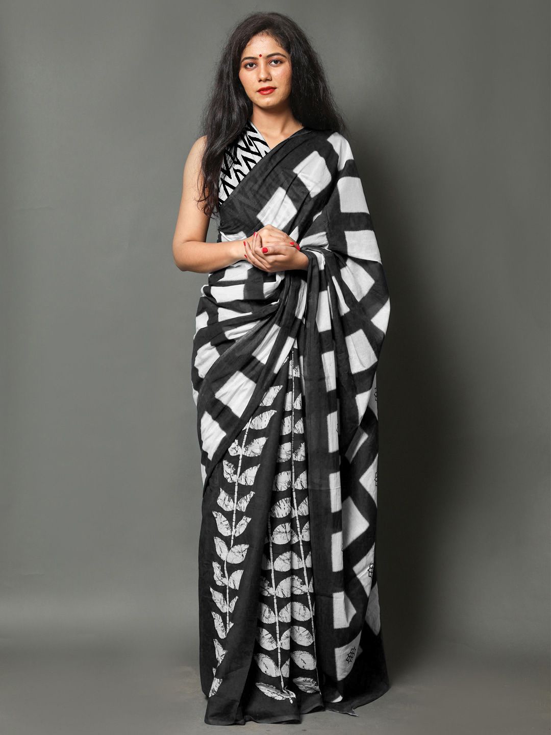 

BUTA BUTI Pure Cotton Saree, Black
