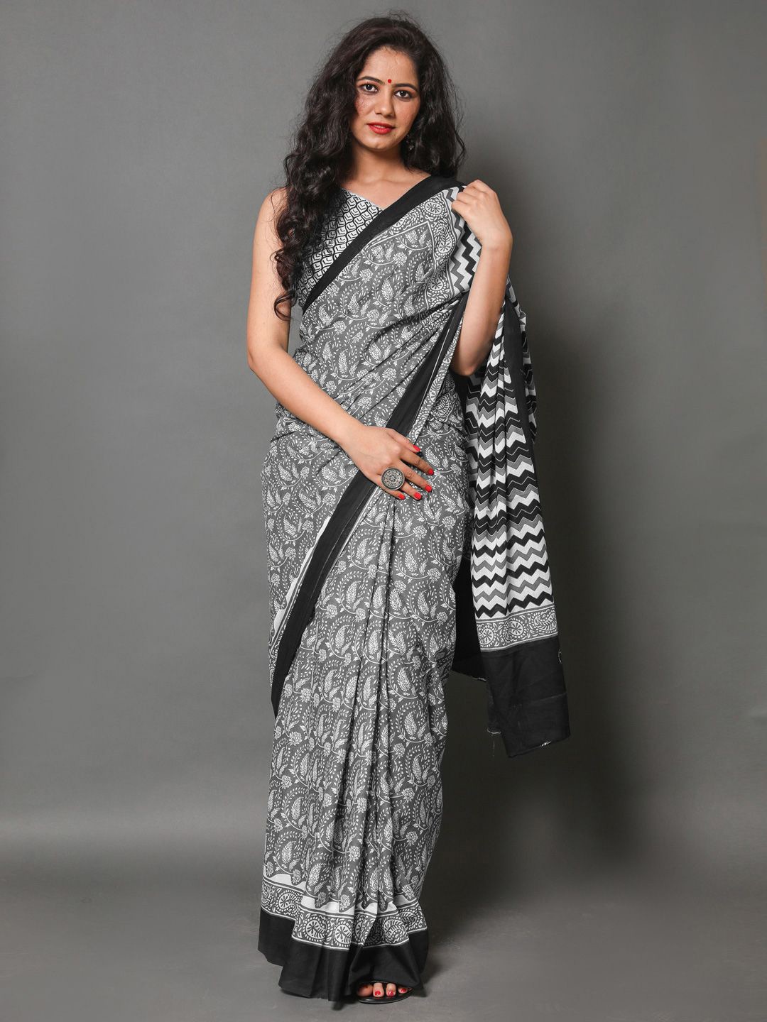 

BUTA BUTI Paisley Pure Cotton Saree, Grey