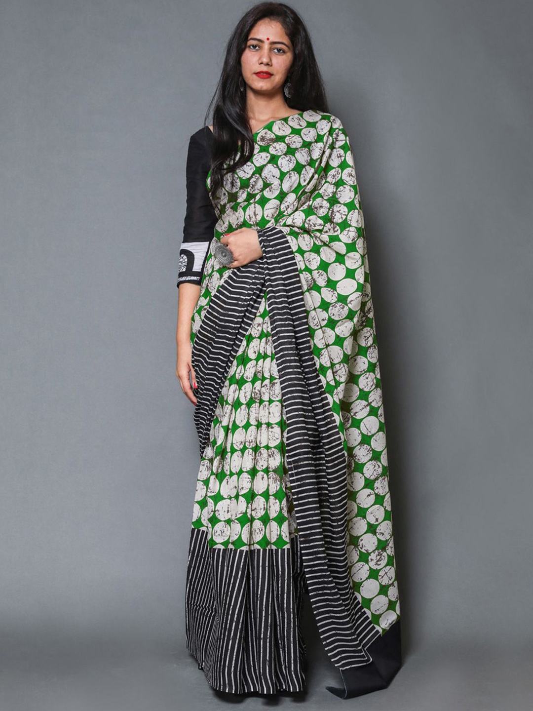 

BUTA BUTI Geometric Printed Pure Cotton Saree, Green