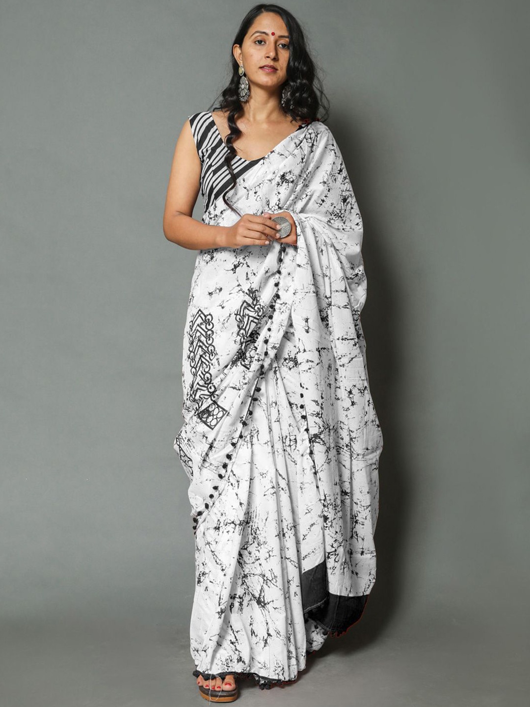 

BUTA BUTI Tie and Dye Printed Pure Cotton Saree, White